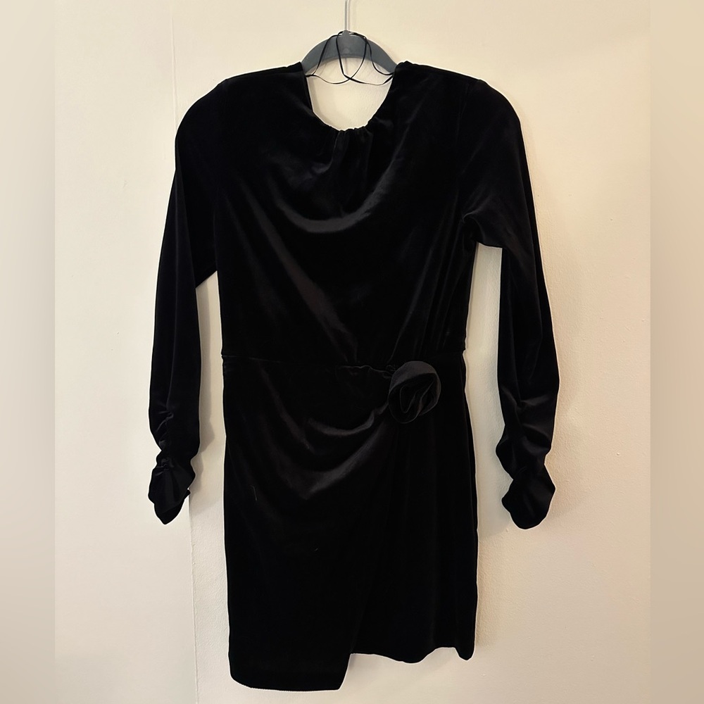 Zara medium black mini velvet dress with rose detail. Brand new with tags